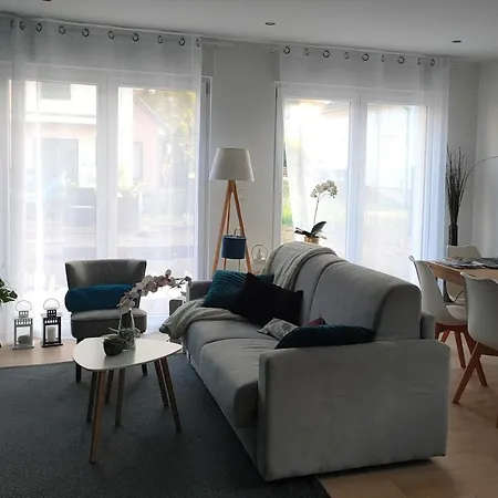 La Maison Bleue, à 20 Mn De Strasbourg, Sur La Route Des Vins, Jusqu'à 6 Personnes, Сasa de vacaciones Sélestat