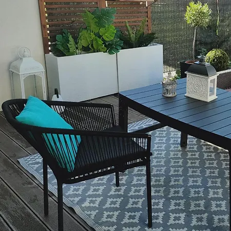 La Maison Bleue, A 20 Mn De Strasbourg, Sur La Route Des Vins, Jusqu'a 6 Personnes,