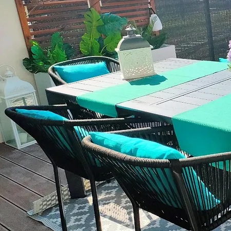 Сasa de vacaciones La Maison Bleue, à 20 Mn De Strasbourg, Sur La Route Des Vins, Jusqu'à 6 Personnes, Sélestat
