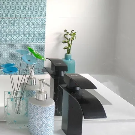 La Maison Bleue, A 20 Mn De Strasbourg, Sur La Route Des Vins, Jusqu'a 6 Personnes, Prázdninový dům