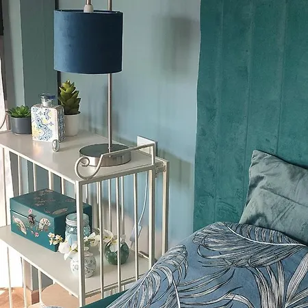 La Maison Bleue, A 20 Mn De Strasbourg, Sur La Route Des Vins, Jusqu'a 6 Personnes,